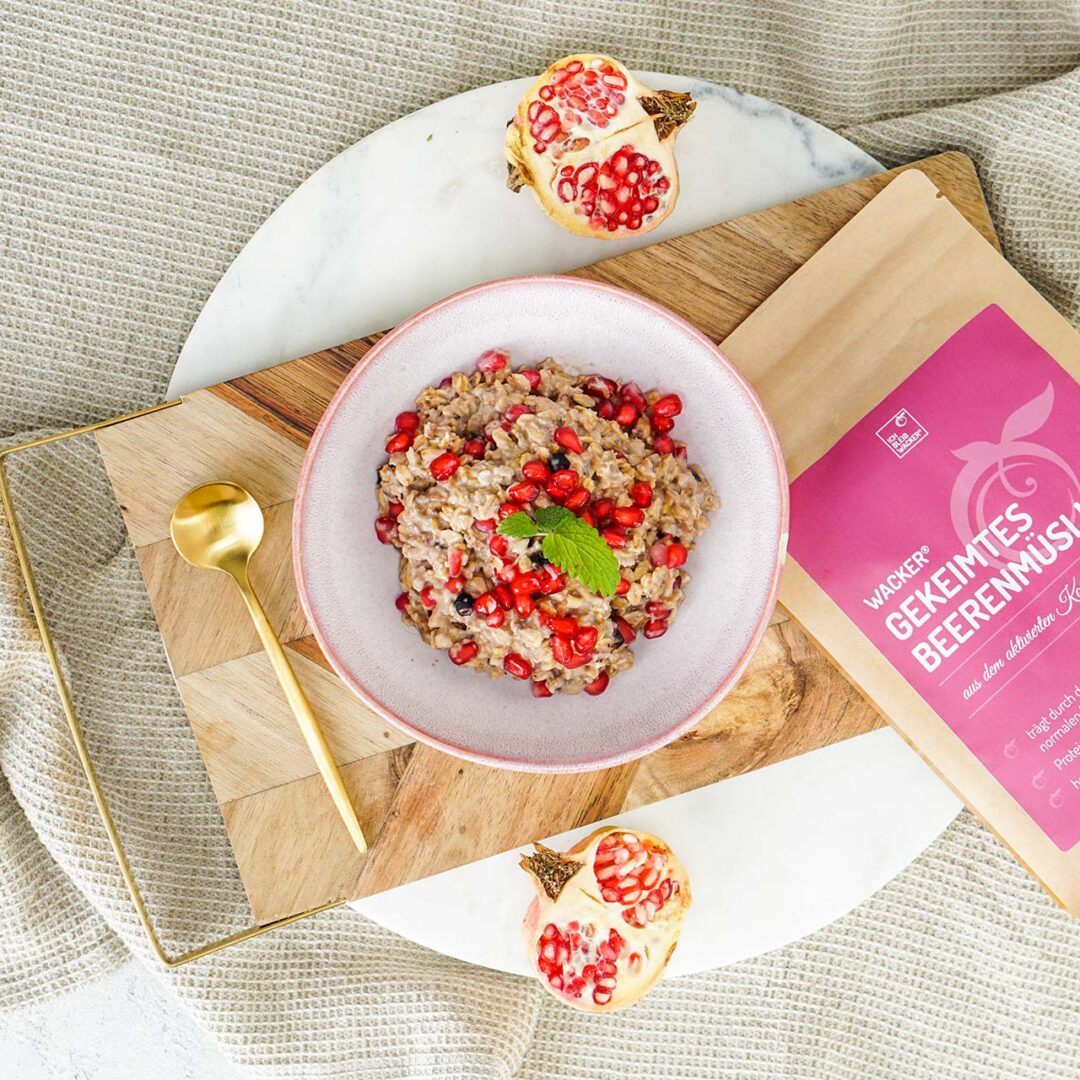 Berry Muesli Porridge with Pomegranate