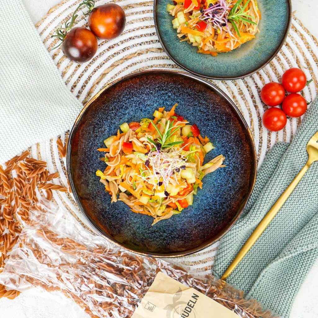 Pasta salad with sprouted fusilli