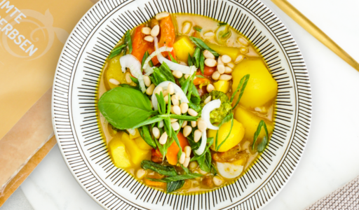 Curry de légumes avec pois chiches germés